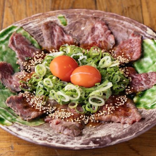 名物和牛イチボ藁炙りたたき