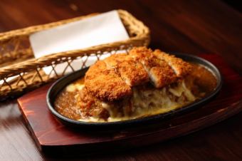鉄板焼きチーズカツカレー