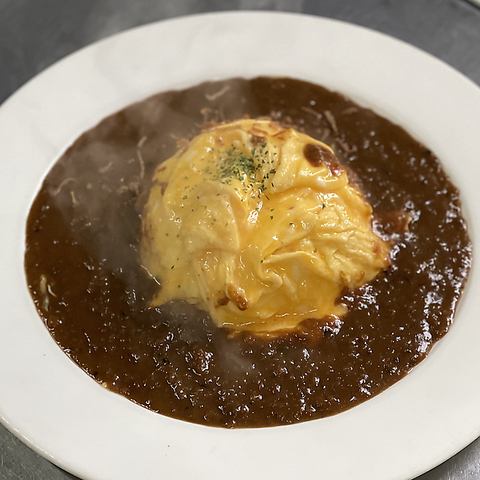 【女性人気NO１！】ふわとろ卵を味わうオムハヤシ！