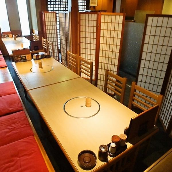 There is also a private room with table seats, so you can have a banquet for up to 20 people.