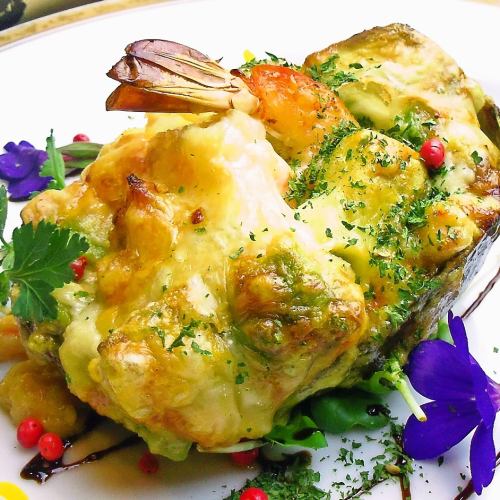 海老とアボガドのチーズ焼き