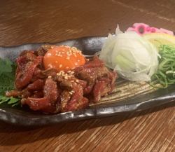 Tsukimi beef yukke