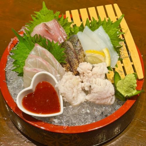 Just a 5-minute walk from Karasuma Oike Station!