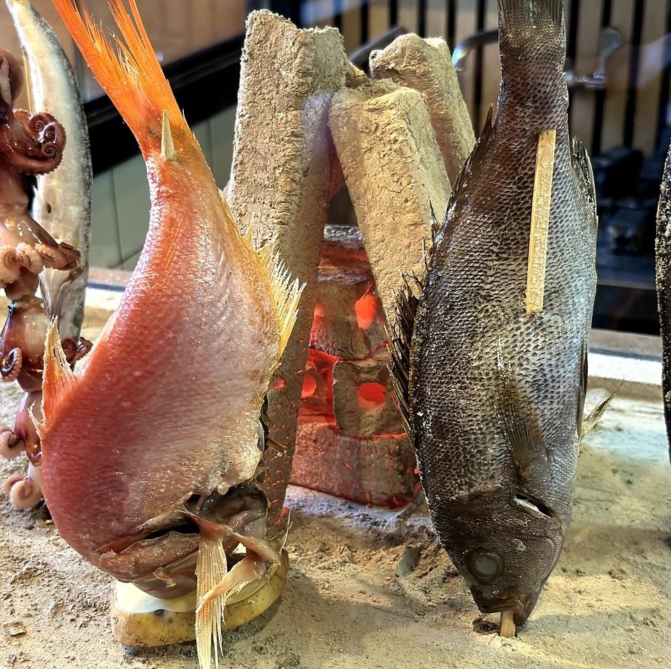 0時まで元気に営業しております！2次会のご利用も大歓迎です♪