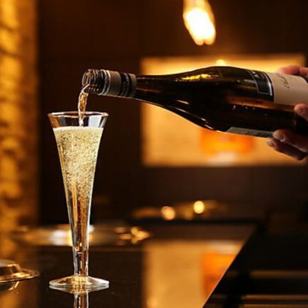 【日~木曜日限定シチリアコース飲み放題付き】お得な全5品のコース。追加で料理の注文など可能
