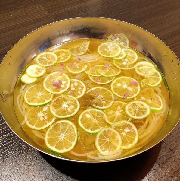 【すだち冷麺】　夏の〆はこれで決まり！