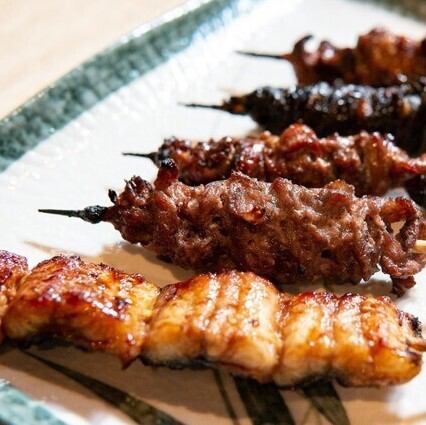 [Our top recommendation!] Grilled eel skewers from 350 yen each (tax included)