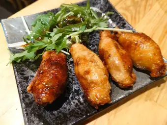 鶏皮餃子