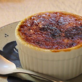 [Pastry chef's special!!] Crisp and rich brulee