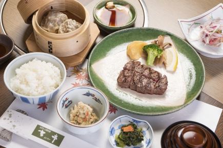 昼の膳 牛づくし（ごはんセット付き）