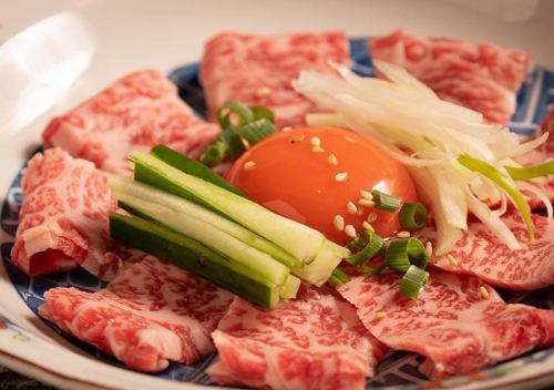 提供「知床牛」等嚴選食材