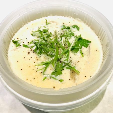 [Healthy pasta popular with women] Minced chicken and burdock soy milk cream
