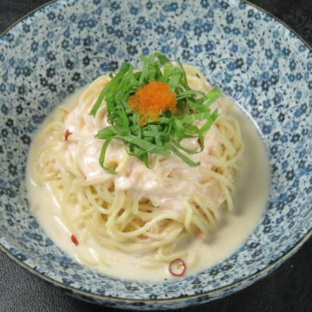 [Cold dish] Cold pasta with mentaiko cream and tuna, served with flying fish roe