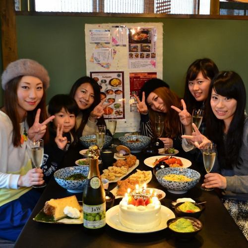 Girls talk at private room ☆