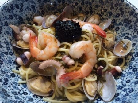 夏限定！魚介の和風パスタ　磯の香りで
