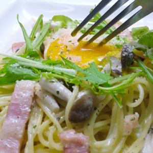 Shrimp and mushroom tomato cream pasta