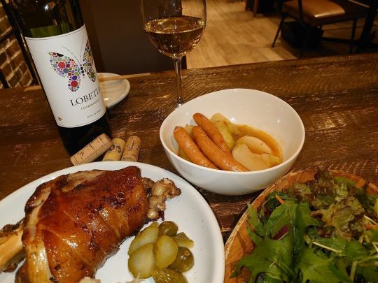 【120分飲み放題ワインビュッフェ付】インパクト大！ドイツ風マンガ肉コース