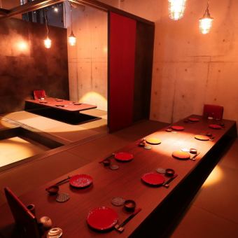 There are private rooms available for up to 6 people, up to 8 people, and up to 14 people.You can stretch your legs and relax in the sunken kotatsu.It is recommended for various parties such as welcome and farewell parties and when you want to enjoy yourself without worrying about the surroundings.