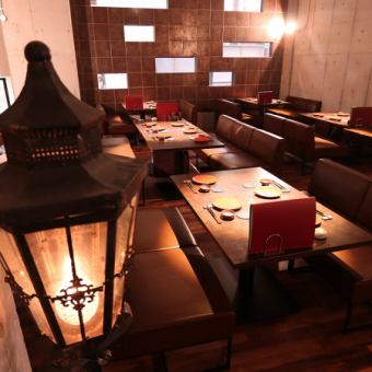 Table seats can accommodate up to 46 people.It is also possible to rent the whole floor, so please feel free to contact us.*If you would like to make a reservation for the entire store (up to 76 people), please contact us by phone.