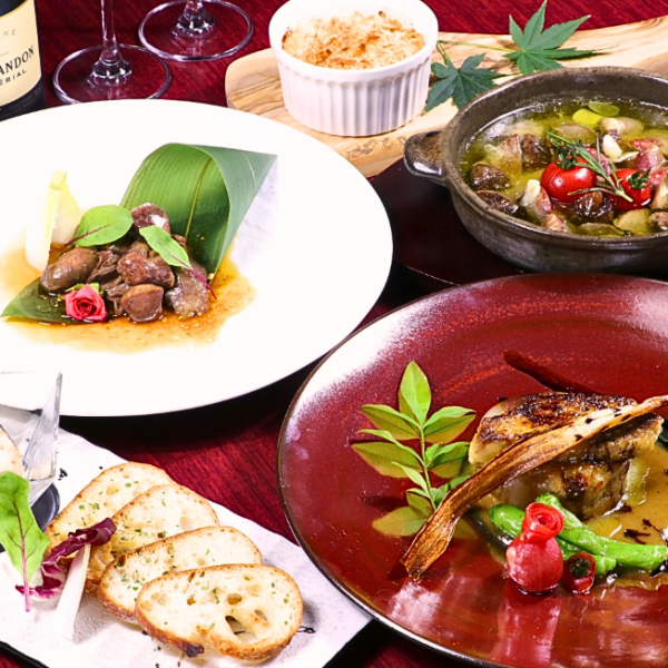 他们提供正宗的日本料理，甚至连木炭的选择都非常讲究！此外，他们还有各种创意菜肴和甜点可供选择！饮品也物超所值。