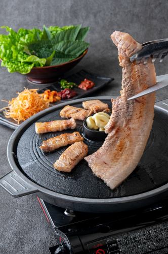 Extra-thick Matsusaka pork samgyeopsal for 1 serving