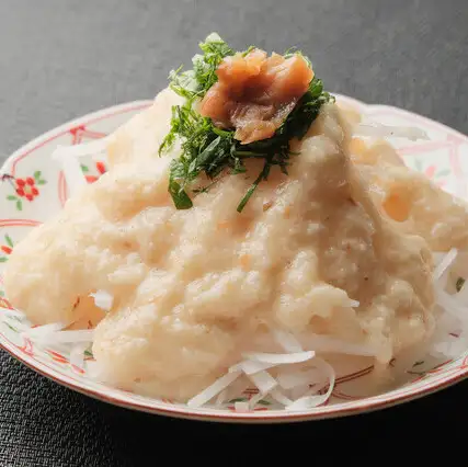梅肉とろろの大根サラダ