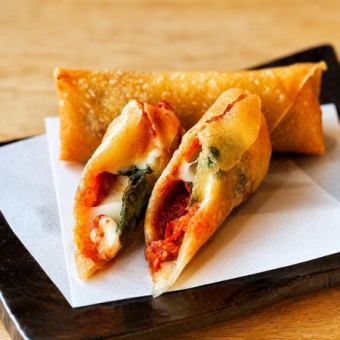 春巻きマルゲリータ（1本280円）