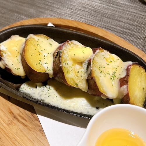 Baked sweet potato with honey cheese butter