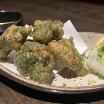 Seaweed-fried Chicken Tempura with Daikon Grated Daikon Tempura Sauce