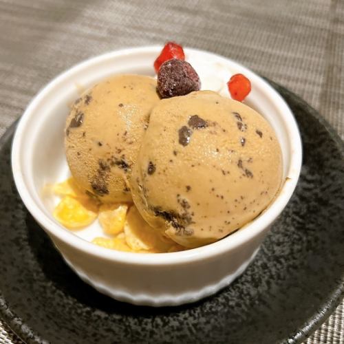 Espresso and cookie ice cream