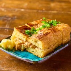 栃尾揚げ 納豆添え