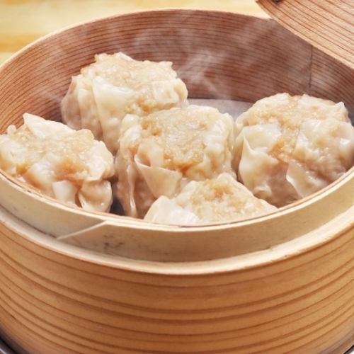 [Joe's classic] Hand-wrapped shumai filled with juicy chicken ★ From 109 yen