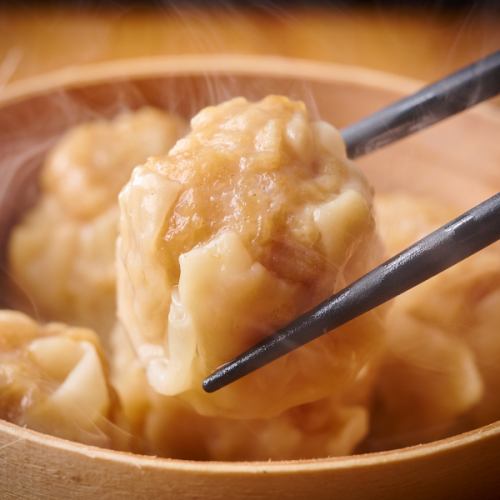 Our proud hand-wrapped shumai is a must-try★