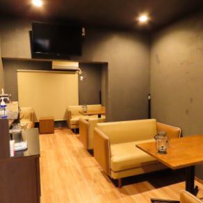 2Fの４名席は全席ソファとなっております◎団体様も気軽にくつろげる空間です☆