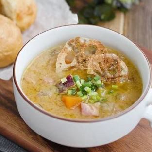清流鶏と根菜のスープ