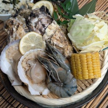平日限定！牡蠣を中心にホタテ、エビもついてくる！【フタフタコース】