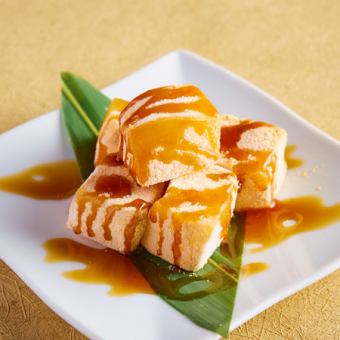 黒蜜かけわらび餅