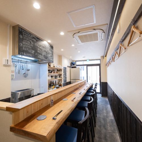 【提供可以邊用餐邊聊天的空間】