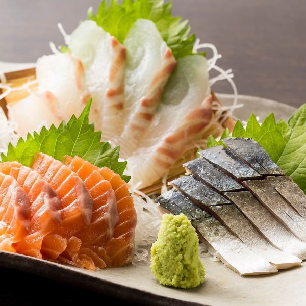 市場から直送の新鮮なお刺身！！