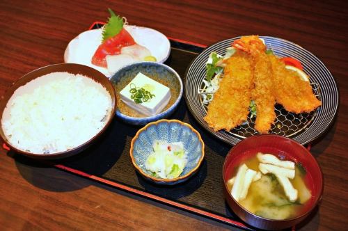 ミックスフライ定食
