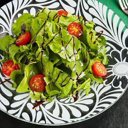 simple arugula green salad