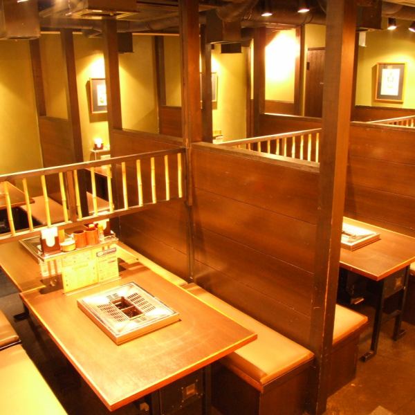 Popular with customers such as 4 people and 6 people ★ Because it is a BOX seat with divisions you can enjoy without worrying about next door ♪ just like as many favorite things as you want in a flyer in front of you