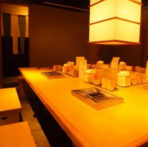 Accommodates up to 76 people! Various layouts available for 8, 10, 20 people, etc.