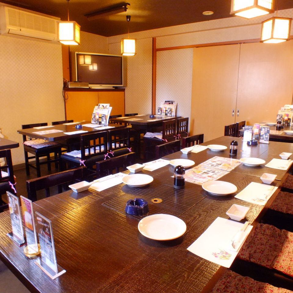 Private banquets can be held with a sunken kotatsu seat for 16 people and a private table for 24 people!