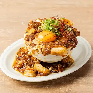 こぼれ月見麻婆豆腐