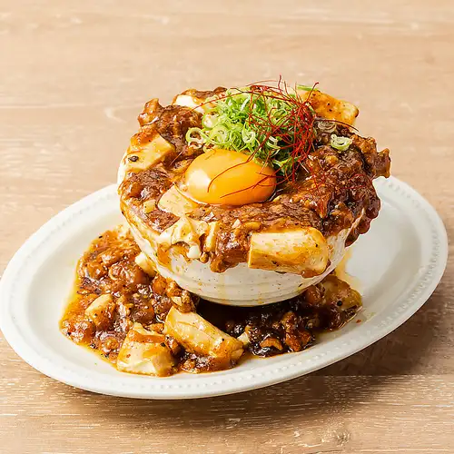 こぼれ月見麻婆豆腐