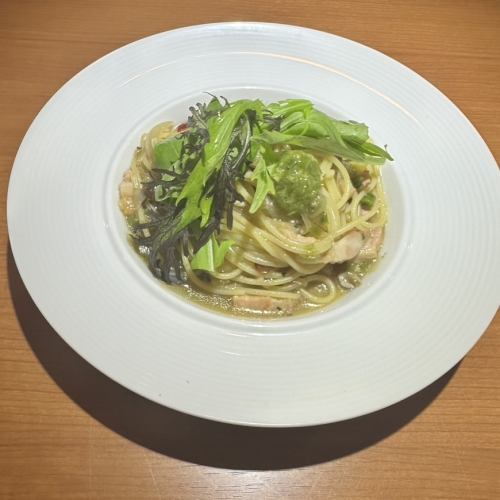 ベーコンと山葵のペペロンチーノ
