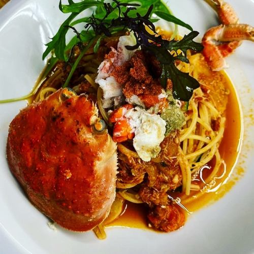 Tomato pasta with wild crab