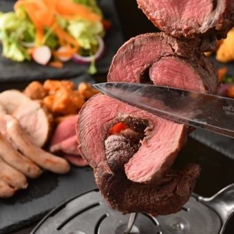 『贅沢シュラスコ食べ放題コース』豚ロースやラム含18品 3時間飲み放題付き 6980円⇒5980円