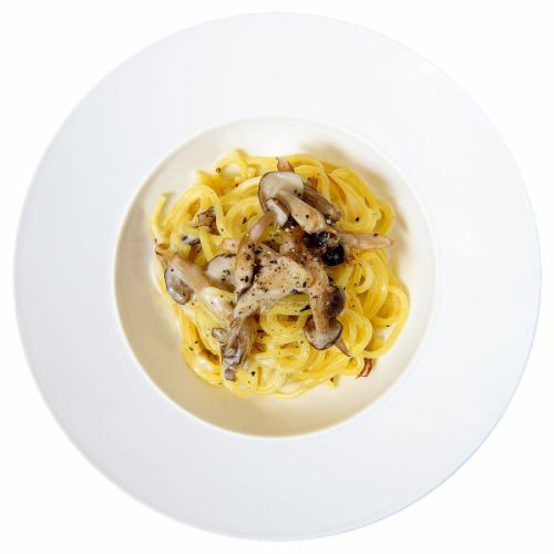 [Raw pasta] Mushroom cream pasta